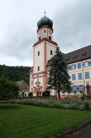 Kath. Pfarrkirche St. Trudpert (ehem. Klosterkirche) in Münstertal-Obermünstertal