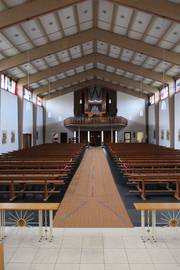 Kath. Pfarrkirche St. Heinrich und Kunigunde in Karlsruhe-Neureut-Kirchfeld
